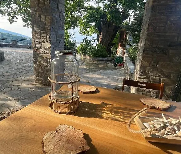 Helene Eco Luxury Tsagarada